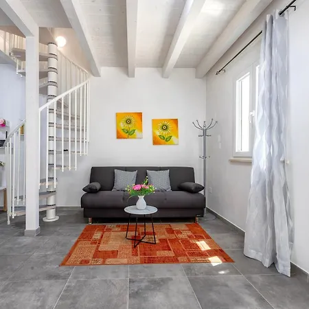 Angela Apartmán Nulvi